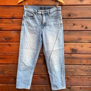 Banana Republic High-Rise Straight Sz 28 Light Wash